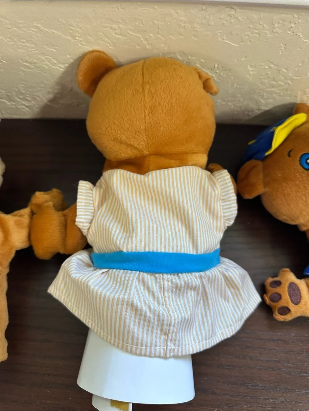 Lakeshore Goldilocks and the three Bears puppet set